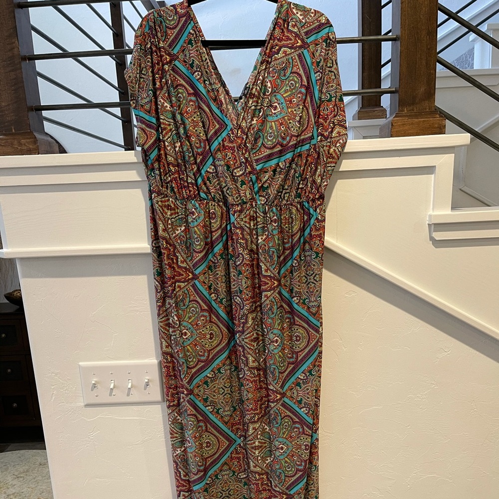 Multi color short sleeve maxi dress